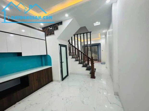 BÁN NHÀ BÙI XƯƠNG TRẠCH 42M 6T MT 4,5 MGIAS HƠN 8 TỶ CÒN THƯƠNG LƯỢNG ! NHÀ MỚI GẦN Ô TÔ