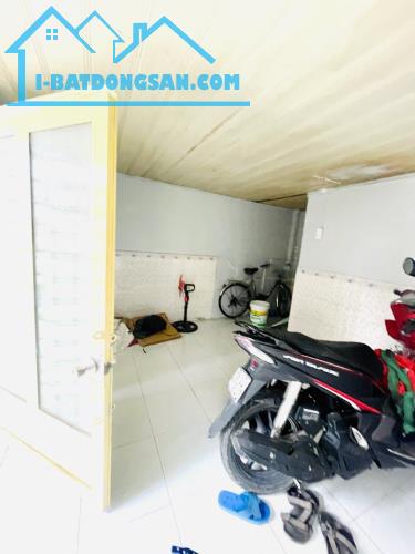 Bán gấp nhà mặt tiền hẻm Tây Lân  - Bình Tân, 93m2, gần chợ, thu nhập 10tr/ tháng, chỉ 4.x - 3