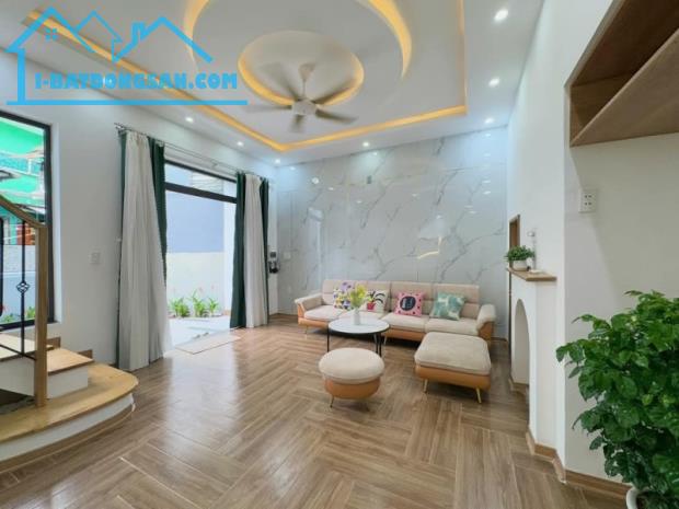 # Nhà Kiệt gần Lê Duẩn, 75m2, 2 tầng 3PN, sân rộng, ở ngay, 3.78 tỷ - 1