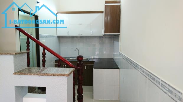 NHÀ PHỐ 2 TẦNG – MẶT TIỀN XTT31 – SHR – GẦN CHỢ ĐẦU MỐI – CHỈ 650 TRIỆU - 1