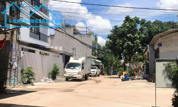 NHÀ PHỐ 2 TẦNG – MẶT TIỀN XTT31 – SHR – GẦN CHỢ ĐẦU MỐI – CHỈ 650 TRIỆU - 2
