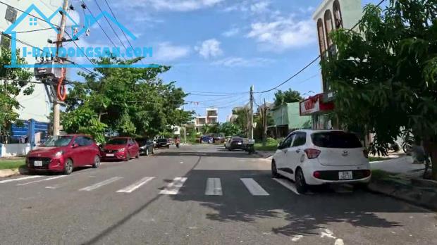 Chính chủ bán lô đất rộng 156m mặt tiền đường 10m5 Phạm Huy Thông , Quận Sơn Trà , Đà Nẵng