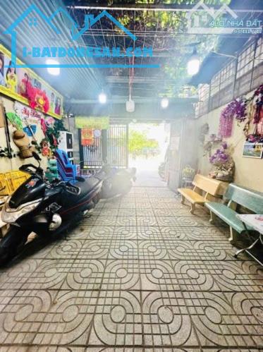 MẶT TIỀN KẾ PHẠM THẾ HIỂN - P.4 QUẬN 8 - 85M² - NGANG 5M - 3 TẦNG - 3 PN - XE HƠI VÀO NHÀ - 2