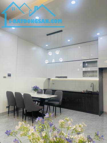 NHÀ HÒA BÌNH - MINH KHAI DT 56M2 - 5 TẦNG - GIÁ CHÀO : 9.8 TỶ - 4