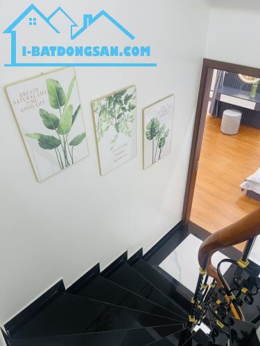 NHÀ HÒA BÌNH - MINH KHAI DT 56M2 - 5 TẦNG - GIÁ CHÀO : 9.8 TỶ - 5