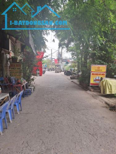 Bán nhà mặt phố Ngọc Thuỵ 105m 4t mt5m 14.2 tỷ ô tô tránh, kinh doanh