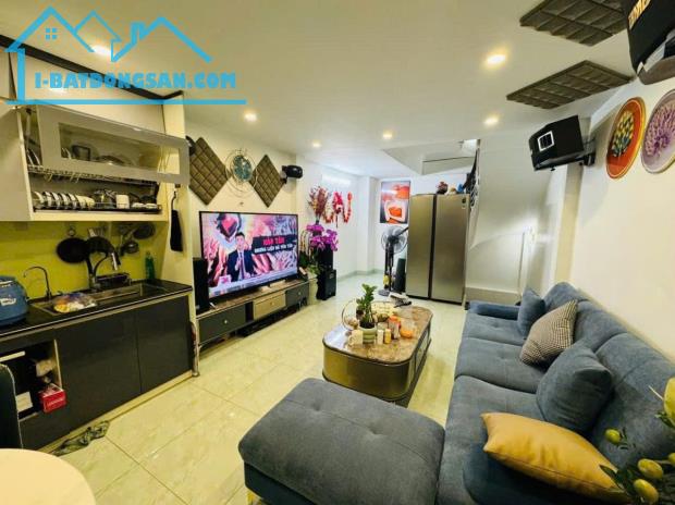 Bán nhà Quan Nhân mặt ngõ kinh doanh - Sát phân lô Quân Đội - 40m ra phố