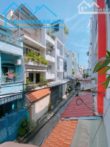 BÁN NHÀ ÂU DƯơNG LÂN QUẬN 8, ÔTÔ ĐỔ CỬA, 4 TẦNG, 4 PHÒNG, 70m2, CHỈ 8 TỶ 8