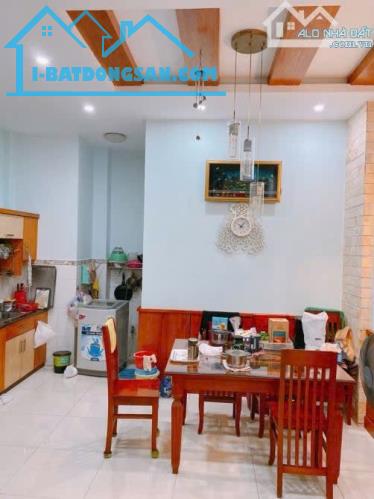 BÁN NHÀ ÂU DƯơNG LÂN QUẬN 8, ÔTÔ ĐỔ CỬA, 4 TẦNG, 4 PHÒNG, 70m2, CHỈ 8 TỶ 8 - 1