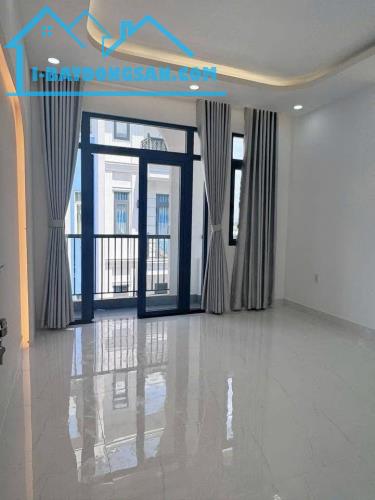 Siêu phẩm 5 tầng Mới đẹp ngay Tạ Quang Bửu ngang 4m chỉ 9 tỷ 2 - 3