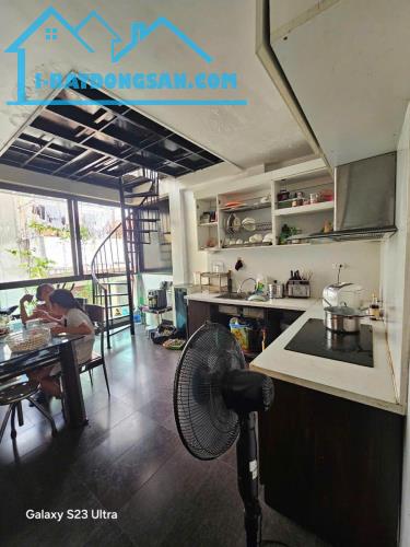 PHÂN LÔ NGUYỄN CHÍ THANH💥DT 45M2 x 6T💥MT 4.1M💥Ô TÔ TRÁNH💥GẦN PHỐ💥KINH DOANH TẠI NHÀ - 4