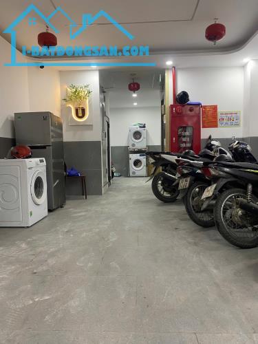 Cần bán gấp tòa nhà dòng tiền doanh thu cao Phạm Văn Đổng 58m2, 6T, mt rộng, thang máy, 15 - 5