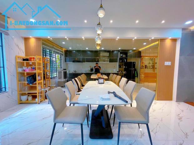 CẦN BÁN GẤP NHÀ PHỐ LIỀN KỀ KĐB SIÊU ĐẸP, NGUYỄN TƯ GIẢN P12 GÒ VẤP, DT 4X18 GIÁ CHỈ 11 TỶ