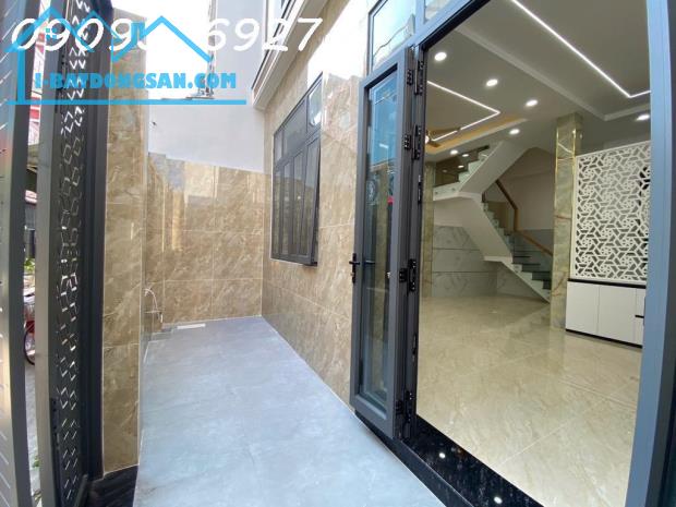 BÁN NHÀ 2 TẦNG MỚI XÂY NGAY TỈNH LỘ 10 – 45M² – LÔ GÓC 2 MẶT TIỀN HẺM XE HƠI – CHỈ 3.55 TỶ - 3