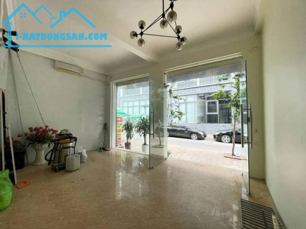 BÁN NHÀ MẶT DÔC TAM ĐA - VỈA HÈ - 1 MẶT NGÕ - 1 MẶT Ô TÔ TRÁNH - KHU VỰC HIẾM NHÀ BÁN - XÂ - 2