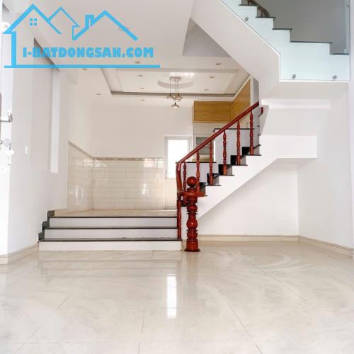 Bán nhà Hà Huy Giáp, Q12, xe hơi tới cửa, 71m2, 4 tầng, 4PN, chỉ 5.2 tỷ. - 1