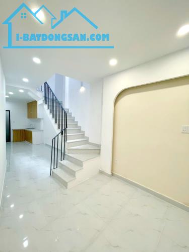 Nhà mới 2 tầng đường Hưng Phú P9Q8. Giá 3,35 tỷ bớt lộc - 1