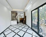 Bán Nhà Trương Định 30M x 5T Giá 5,5 Tỷ. Lô góc, gần phố, 20m ra ô tô