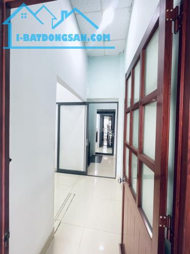 NHÀ ĐÚC THẬT 2 TẦNG NGAY HƯƠNG LỘ 3 SÁT KÊNH 19/5 -XE HƠI ĐỖ CỬA -64M2(4x16). CHỈ 5 TỶ XÍU - 3