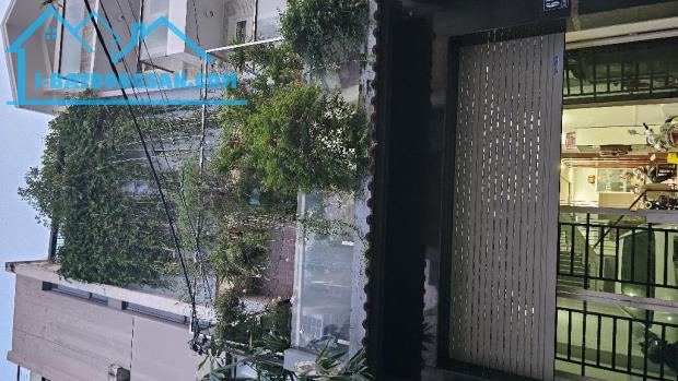 Hẻm xe hơi Âu Cơ Phường 10 Tân Bình, 4X16, 4 tầng, giá chỉ 13.3 tỷ