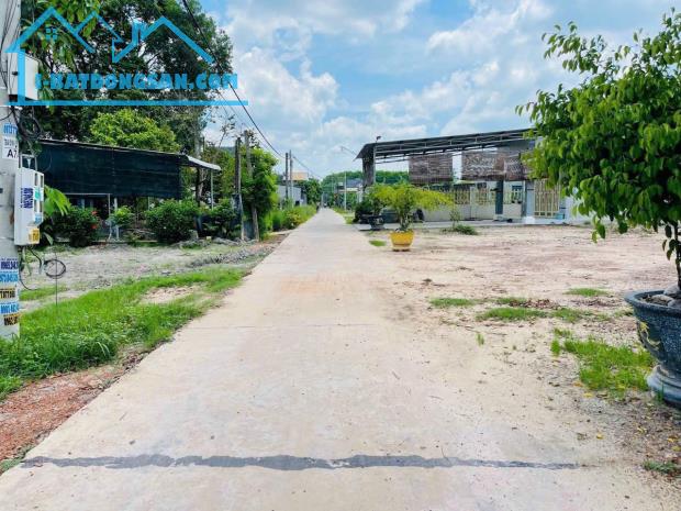 BÁN NHANH 275M2 ĐẤT THỔ CƯ GẦN TRỤC QL 13 NGAY CHỢ, TRƯỜNG HỌC DÂN ĐÔNG. GIÁ 190TR - 1