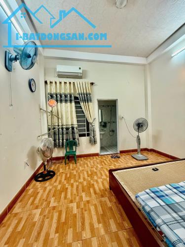 Bán nhà đường Nguyễn Biểu, Phường 1, Quận 5, Giá 3 tỷ 145, Diện tích 55m2 - 3