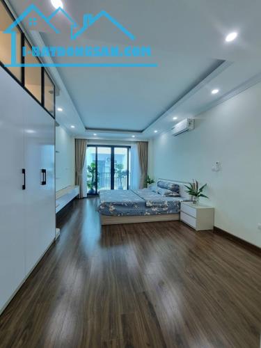 (Tin thật 100%). Bán nhà 2 mặt tiền 68m2 x 7T tại Trần Vỹ - Phân lô ô tô tránh - Dòng - 4
