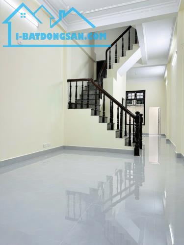 NHÀ MỚI THƠM MÙI SƠN NGỌC THUỴ 44m2 5 tầng 4ngủ - 1