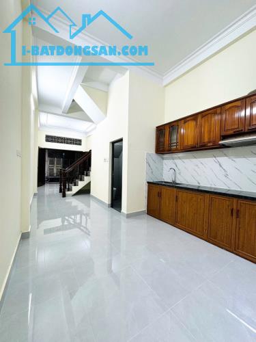 NHÀ MỚI THƠM MÙI SƠN NGỌC THUỴ 44m2 5 tầng 4ngủ - 2