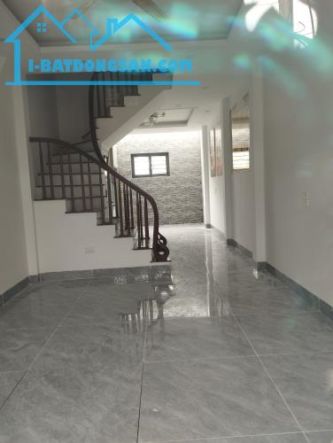 NHÀ ĐẸP TRUNG TÂM KHU VỰC ĐANG PHÁT TRIỂN MẠNH CỦA THANH TRÌ 45M2 HƠN 4TỶ ! - 2