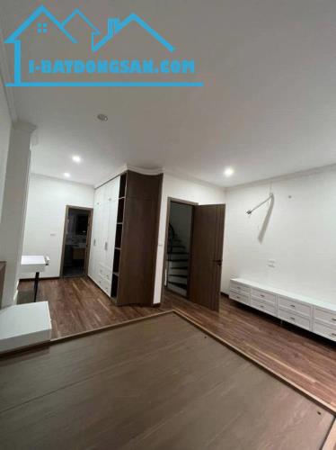 Nhà Đẹp Nguyễn Văn Cừ Long Biên 5Tầng | Lô Góc Vị Trí Đẹp Kinh Doanh Dòng Tiền | 6,2 Tỷ - 1