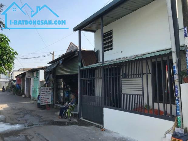 Phường Trung Mỹ Tây ,Quận 12, 31m², Cấp 4,Hẻm xe  hơi,2.8tỷ .