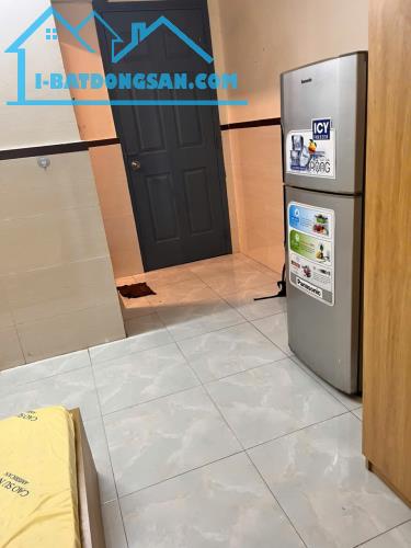 Bên mình còn 1 phòng trống ở  740/5 Sư Vạn Hạnh, phường 12, quận 10 - 2
