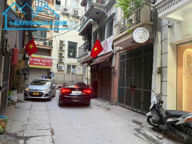 MẶT PHỐ ĐÔNG QUAN -  Ô TÔ TRÁNH - DT 54m2 5 tầng mặt tiền 5m Giá 17.5 tỷ - 2