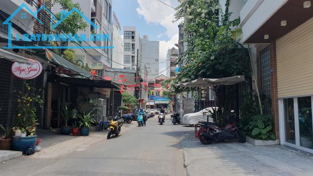 Bán nhà hai mặt tiền hẻm 109 Dương Bá Trạc ngang 6m chỉ 17 tỷ nhỉnh