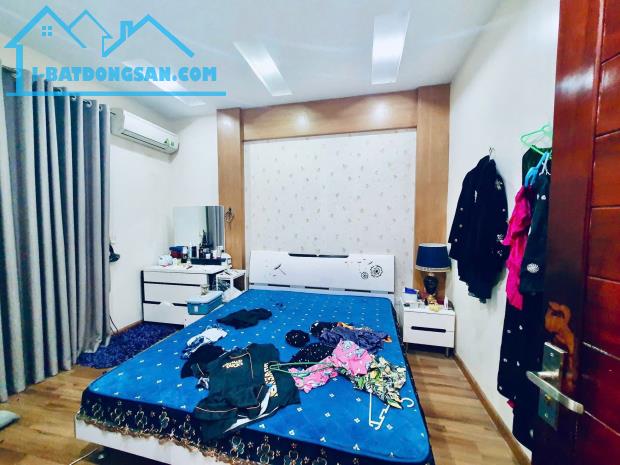 NHÀ ĐẸP HỒ ĐẮC DI - NGÕ ĐẸP - GẦN Ô TÔ DT 39m3 6 tầng MT 5.3m Giá 9.7 tỷ - 4