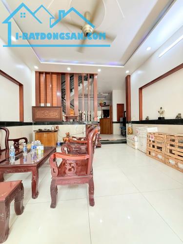 🏡 BÁN NHÀ 3 TẦNG BÙI VĂN NGỮ, Q12, 100M2 NGANG 5MNỞ HẬU, HẺM NHỰA 10M – GIÁ 8.4 TỶ 🔥 📍