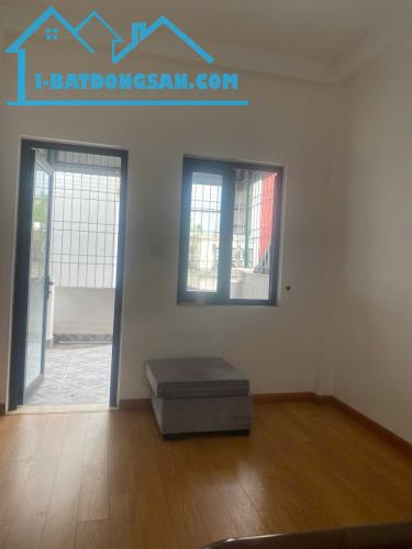 Cho thuê nhà  ngõ 139 Tam Trinh, 25m2 x 4 tầng, 2 ngủ đẹp, 9 Triệu - 4