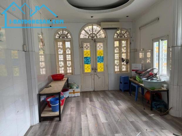 Mặt phố Khâm Thiên - Kinh doanh sầm uất - Vỉa hè thông thoáng - Sổ đỏ cc.
