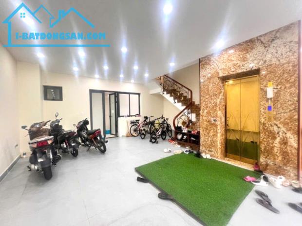 [SIÊU VIP] Mặt Tiền Kinh Doanh Đỉnh Nhất Vạn Phúc, Góc 2 MT, Thang Máy, Điện Mặt Trời - - 1