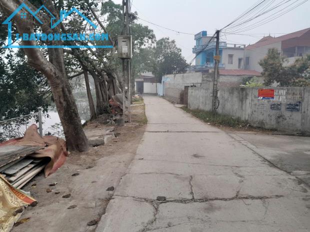 NGÂN HÀNG bán nhà Bồng Lai, Quế Võ, Bắc Ninh 202m2, mặt tiền 6.1m, 2.8 tỷ.