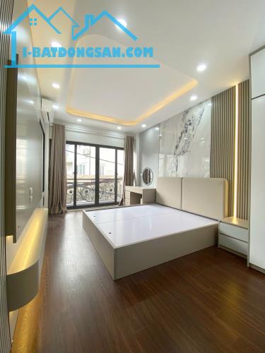 Cho thuê nhà Lô góc + mới ngõ 143 Nguyễn Chính 5 tầng x 33m2, 4 ngủ, 15 Triệu (có thương - 4