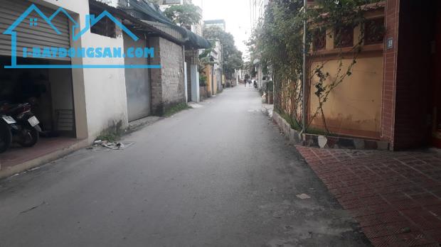 ĐẤT BIÊN GIANG ÔTÔ ĐỖ CỬA LÔ GÓC 90M NHỈNH 5TỶ - 1