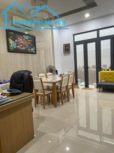 BÁN BIỆT THỰ SÂN VƯỜN 4 TẦNG - KHU VIP ĐƯỜNG LÊ ĐỨC THỌ QUẬN GÒ VẤP, 147M2, NGANG GẦN 8M, - 1