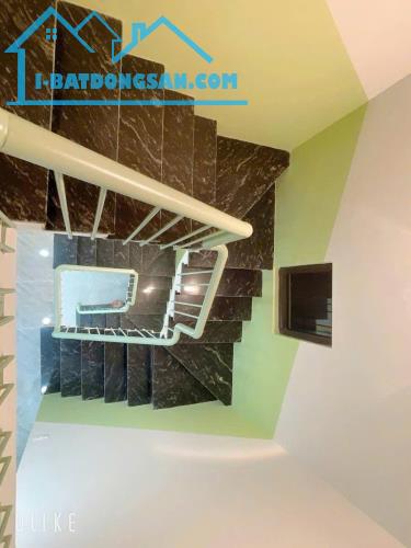 Cho thuê nhà Phố Lê Duẩn, Khâm Thiên 3 tầng x 50m2 thông sàn làm văn phòng 15 Triệu - 3