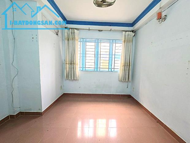 NHỈNH 6 TỶ NHÀ QUẬN 10 - HẺM 3M THẲNG THÀNH THÁI - THU NHẬP 35TR/TH - 4 TẦNG 5PN ĐÚC - 2