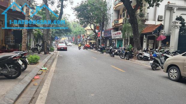 Bán nhà mặt phố Hàng Bún, Ba Đình 200m2, 3 tầng, mặt tiền 12m giá 150 tỷ có TL - 2