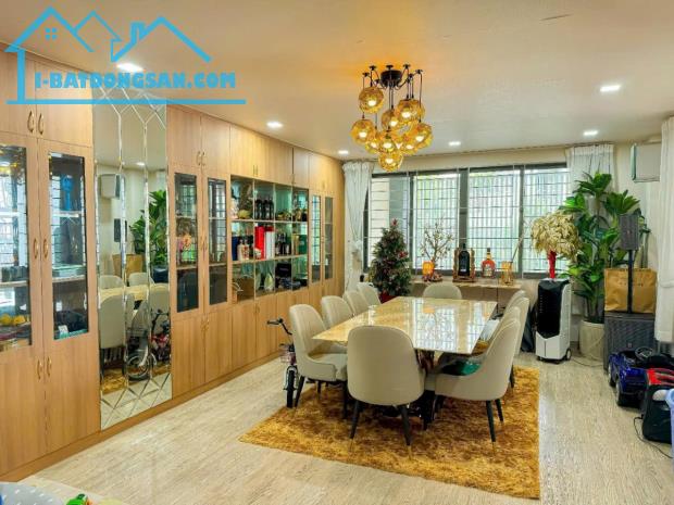 TÒA NHÀ 8 TẦNG THANG MÁY-12.5Mx16M-ĐA CÔNG NĂNG - NGAY ETOWN CỘNG HÒA P.13 TÂN BÌNH - 5