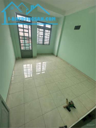 Bán nhà góc 3 mặt tiền hẻm Hòa Hưng, Q.10, chỉ 7.x tỷ! - 4