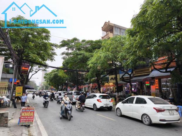 NHÀ MẶT PHỐ TRẦN CUNG - KINH DOANH SIÊU ĐỈNH - ĐƯỜNG THÔNG HÈ THOÁNG - SỔ ĐỎ  CẦM TAY -